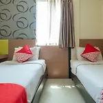 Oyo 1560 Capital Hotel